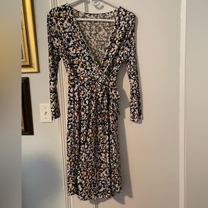 Motherhood Maternity wrap dress 🖤💗💙